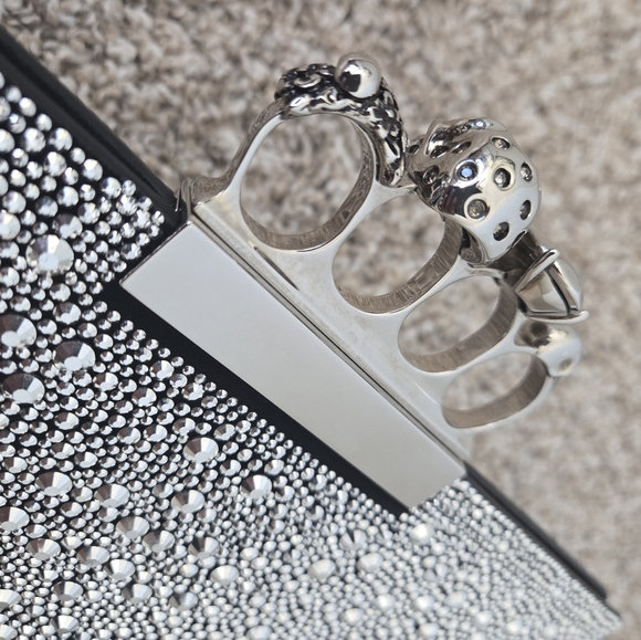 Alexander McQueen Silver Crystal Clutch - Picture 4 of 6